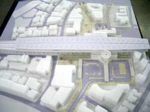 駅を中心とした全景のB案模型