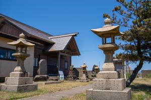 琴平神社の石灯籠（写真）
