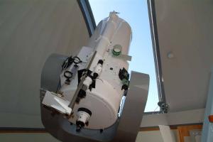 65センチメートルの天体望遠鏡です（写真）