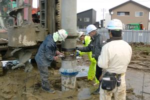 平成28年11月24日　基礎杭の様子（写真）