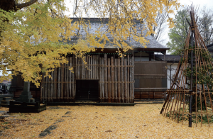 歴史を感じさせる寺（写真）