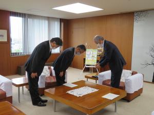 新型コロナウイルス感染症対策に関する提言(令和2年8月7日)の写真