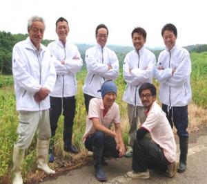 柿崎を食べる会のメンバー（写真）