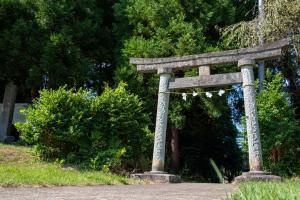 居多神社の北参道鳥居（写真）