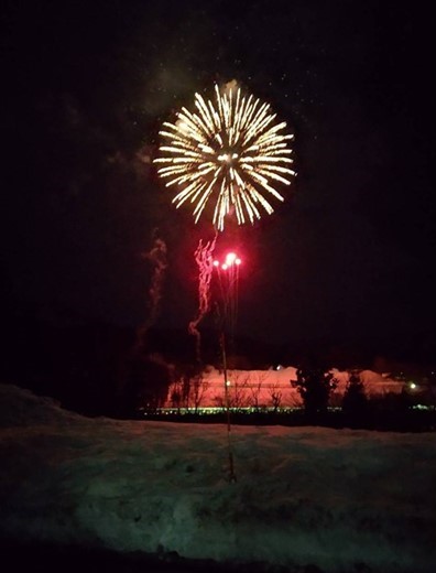 寺野地区を照らし出す大花火写真