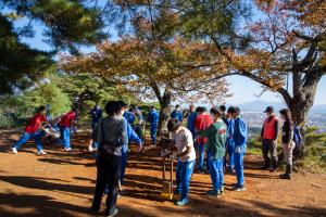 春日山城　中学生との活動　写真