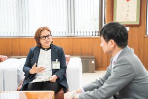 地域外国人支援協力員の辞令交付式の写真