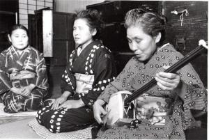 瞽女たちの写真