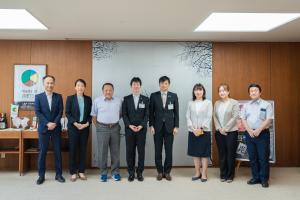 ＪＩＣＡ海外協力隊　佐藤幸多朗氏による表敬訪問の写真