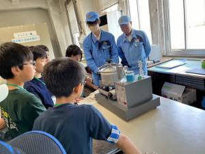 発電体験（写真）