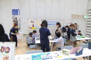 第5回地域クラブフェア　プログラミング、デザイン・アート、グローバル　株式会社タキサン（bibit）のブース写真