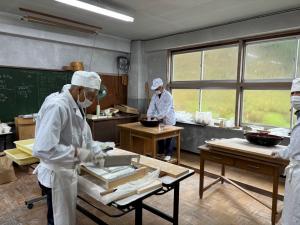 そば打ち（写真）