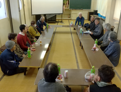 地域サロンでの様子（写真）
