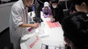 実験見学（写真）