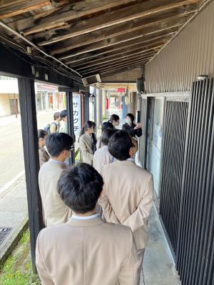 まち歩きの様子（写真）