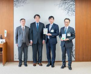 第33回小川未明文学賞受賞作決定の報告の写真