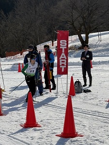 中郷歩くスキーとクロスカントリースキー大会開会式の写真