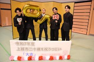 フォトスポット男性5人（写真）