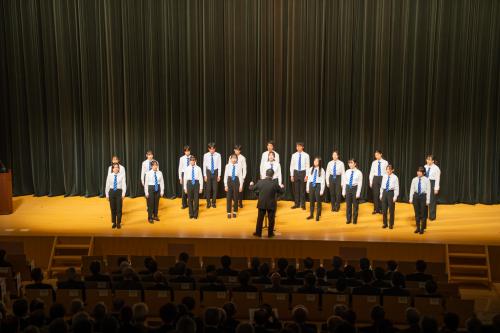 高田高校合唱部（写真）