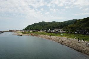 会場となる海岸の様子（遠景）（写真）