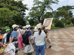 当時の高田城について学ぶ（写真）