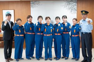 全国女性消防操法大会に出場する上越市消防団による訪問の写真(画像)