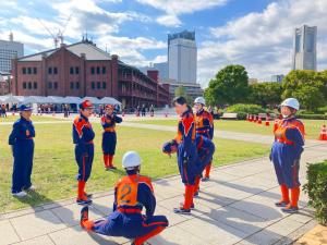 全国女性消防操法大会　競技前ウォーミングアップの様子（写真）