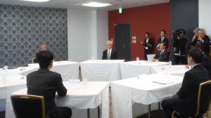 知事UPZ自治体首長の意見交換の様子（写真）