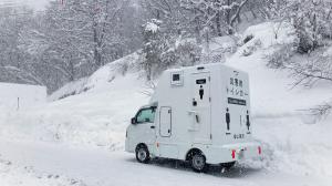 災害用トイレカー(写真)