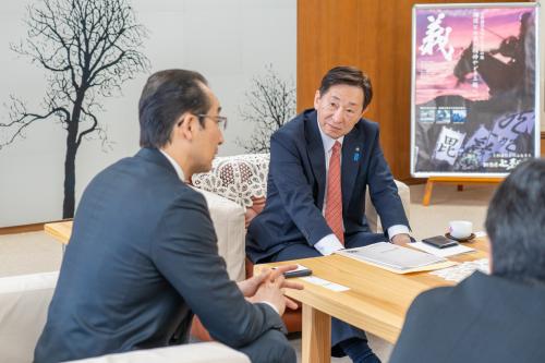 懇談の様子（写真）