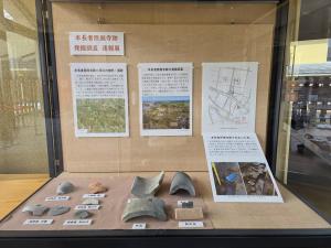 展示の様子（出土品の写真）