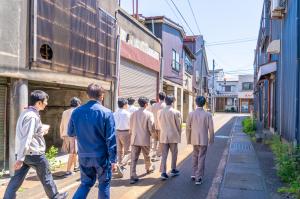 まちあるきの様子（写真）