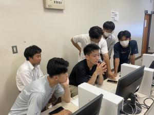 作図の様子（写真）