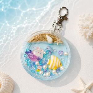 海のカプセルアート（画像）